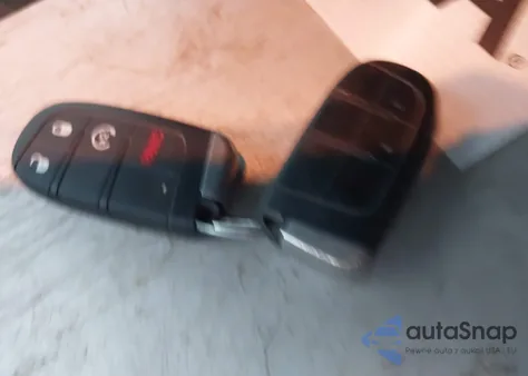 2017 Jeep Renegade Latitude 4X4 z USA, uszkodzony, nr VIN ZACCJBBB2HPF55798